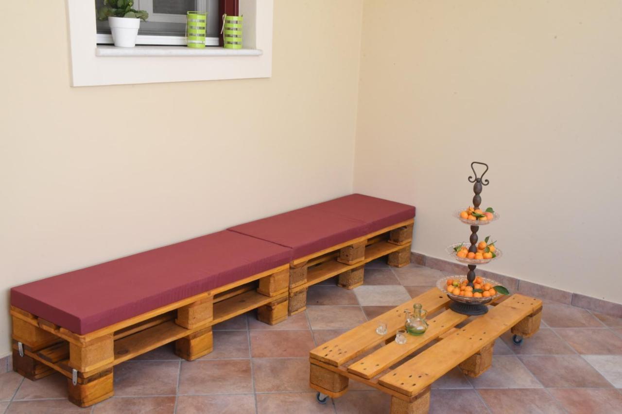 Little Yard Studios & Apartments #2 Naxos City Екстериор снимка